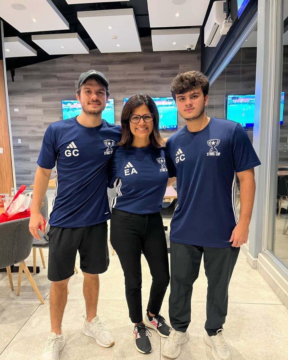 Emy Alonso con sus hijos